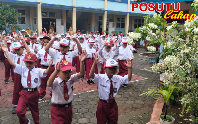 Mengawali Semester Genap dengan Gelar Pagi Ceria di Posutu